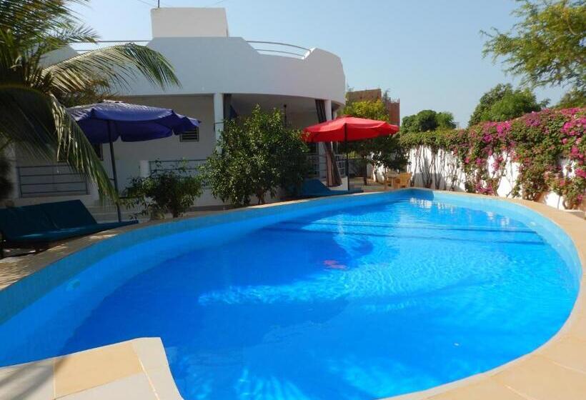 اتاق لوکس با بالکن, Residence Saint James