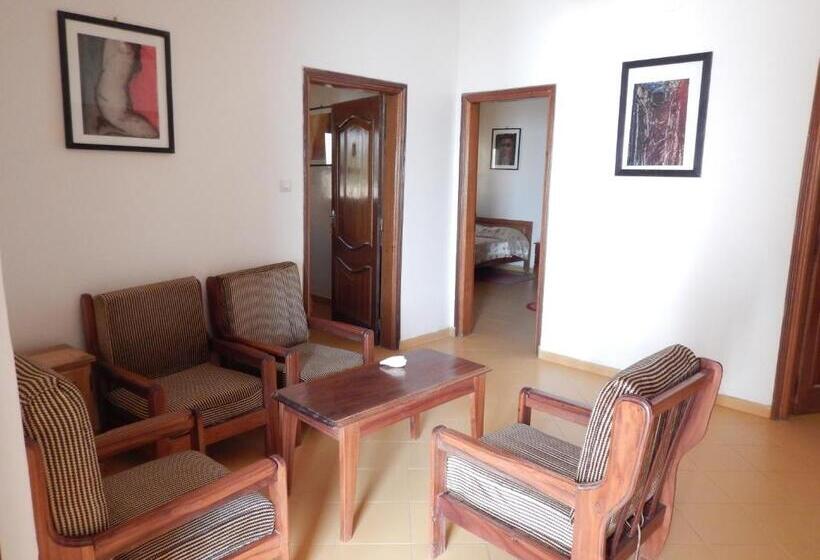 اتاق لوکس با بالکن, Residence Saint James
