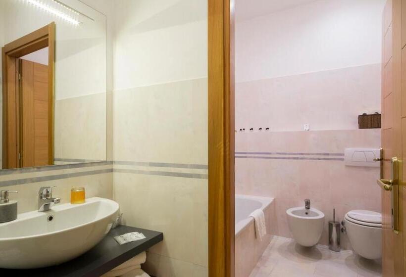 اتاق استاندارد چهار تخته, Piazza Paradiso Accommodation