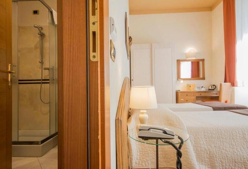 اتاق لوکس, Piazza Paradiso Accommodation