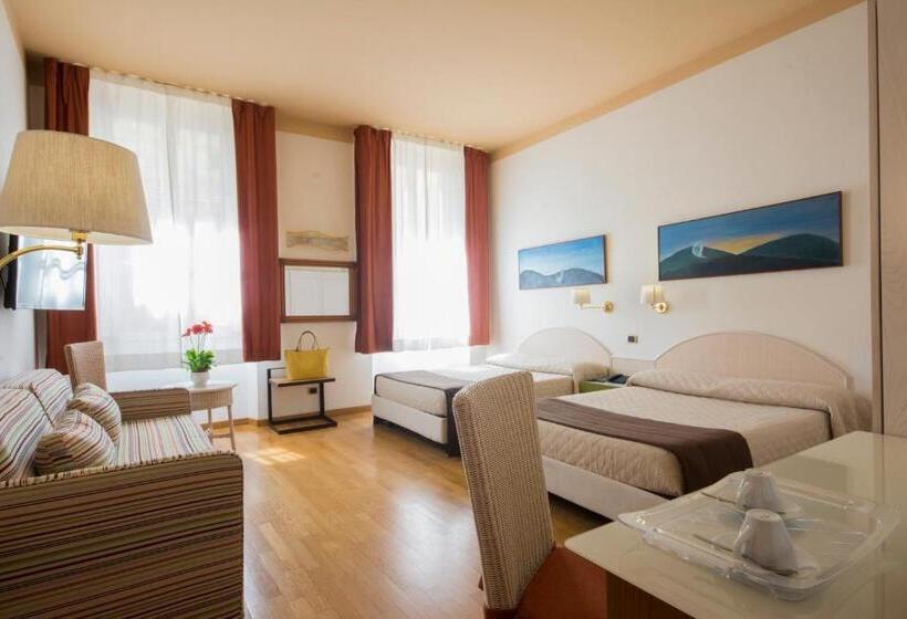 اتاق خانوادگی, Piazza Paradiso Accommodation
