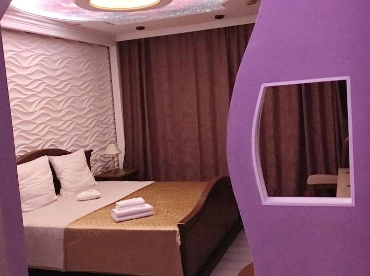 اتاق استاندارد, Erzi Club