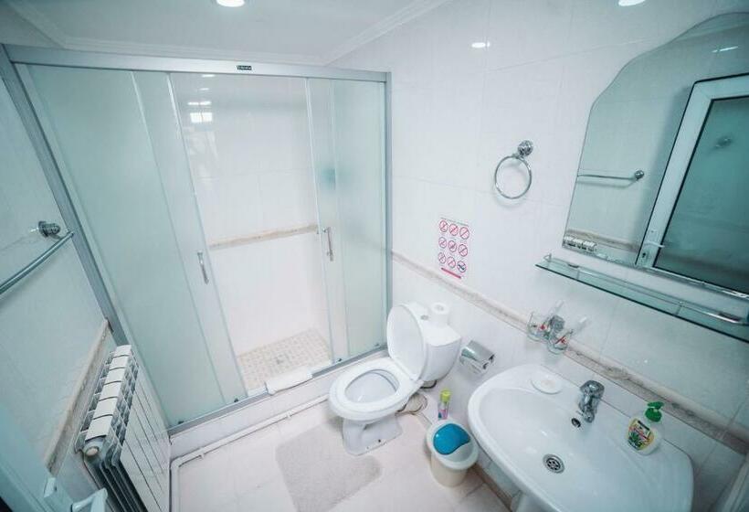 سوییت جونیور, Sunrise Guest House