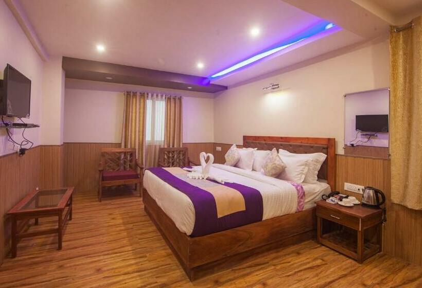 Номер Deluxe, New Mandala Golden Spa Resort
