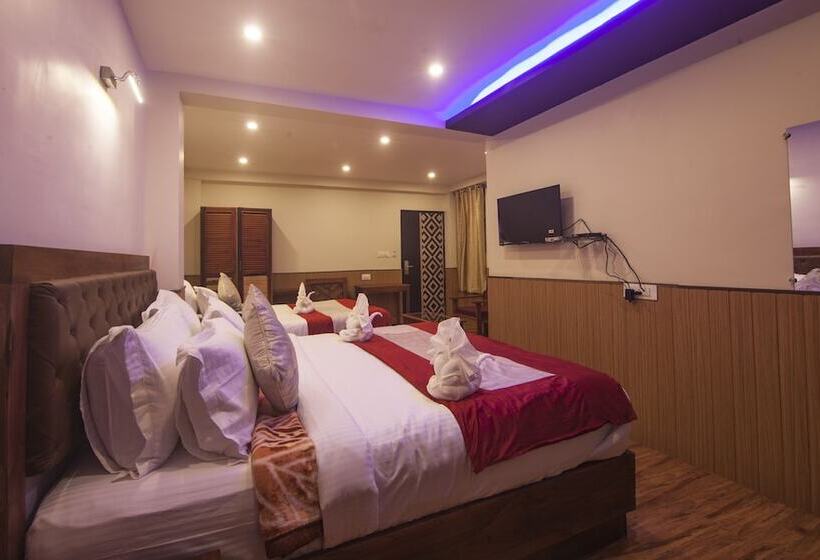 Номер Deluxe, New Mandala Golden Spa Resort