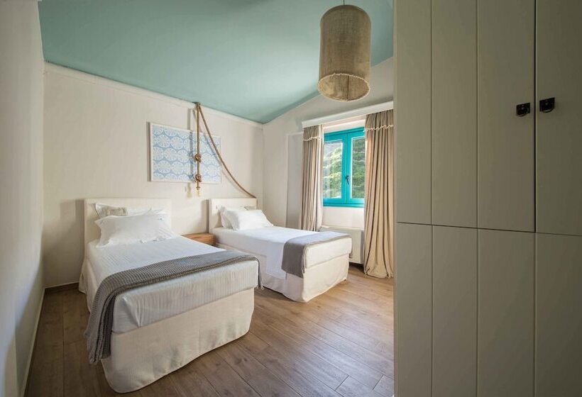 Вилла Deluxe 2 Спальни, Anemoessa Luxury Villas