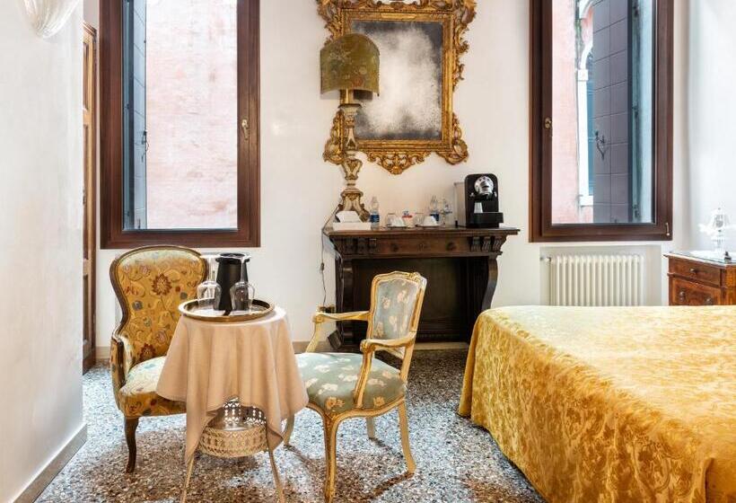 اتاق استاندارد با چشم‌انداز, Luxury Venetian Rooms