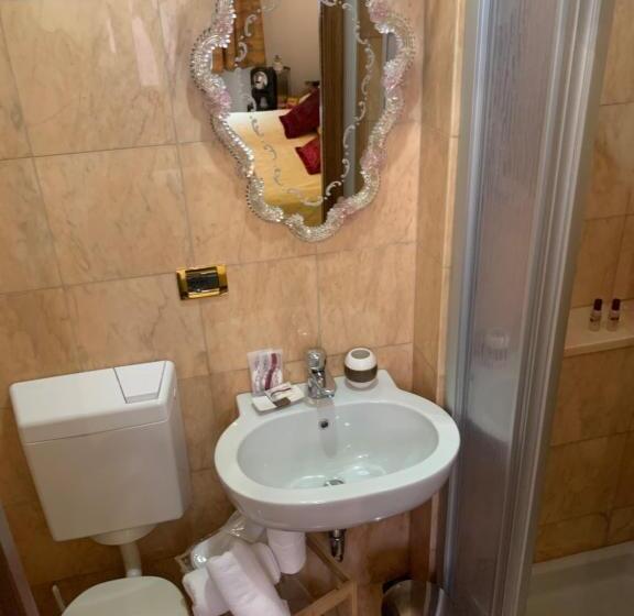 اتاق عادی, Luxury Venetian Rooms