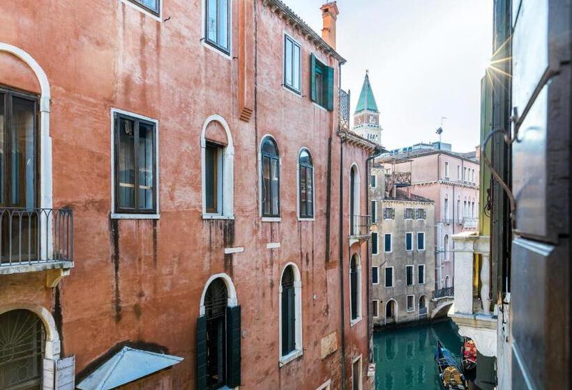اتاق استاندارد با چشم‌انداز, Luxury Venetian Rooms