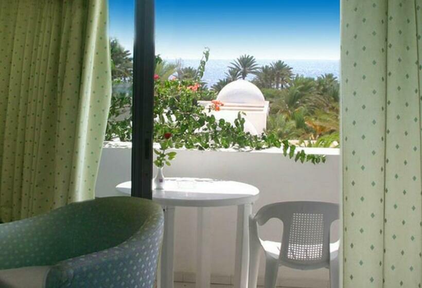 スイート, El Mouradi Djerba Menzel