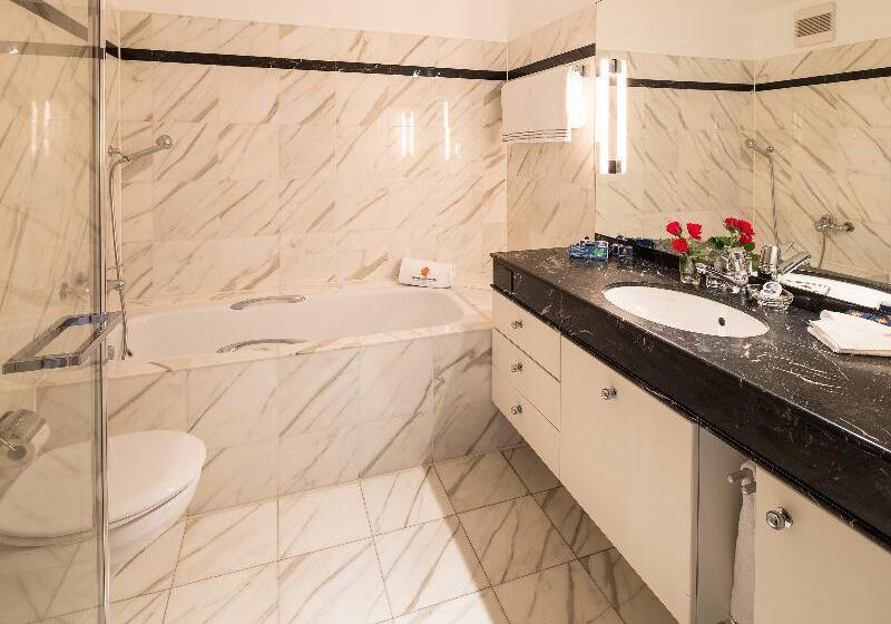اتاق راحتی, Villa Sassa