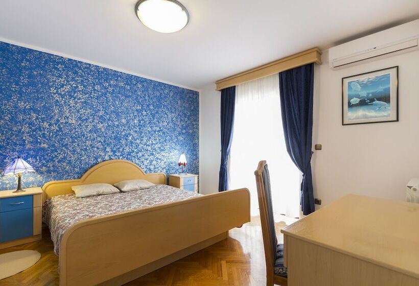 اتاق لوکس با بالکن, Villa Allegria