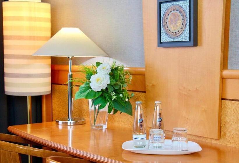 Семейный Номер, Parkhotel Viktoria