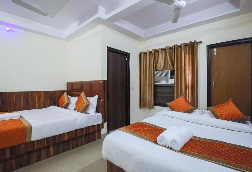 اتاق ساده سه‌ نفره, Sweet Home Dx I Nearby New Delhi Railway Station