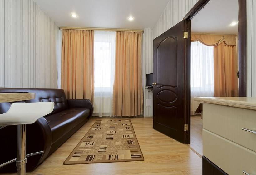 家庭间, Orion Apartment