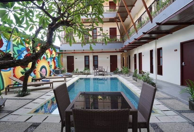 Номер Deluxe, Reddoorz Near Legian Street