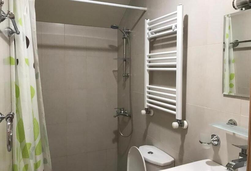 Standard Triple Room with Terrace, Mariana