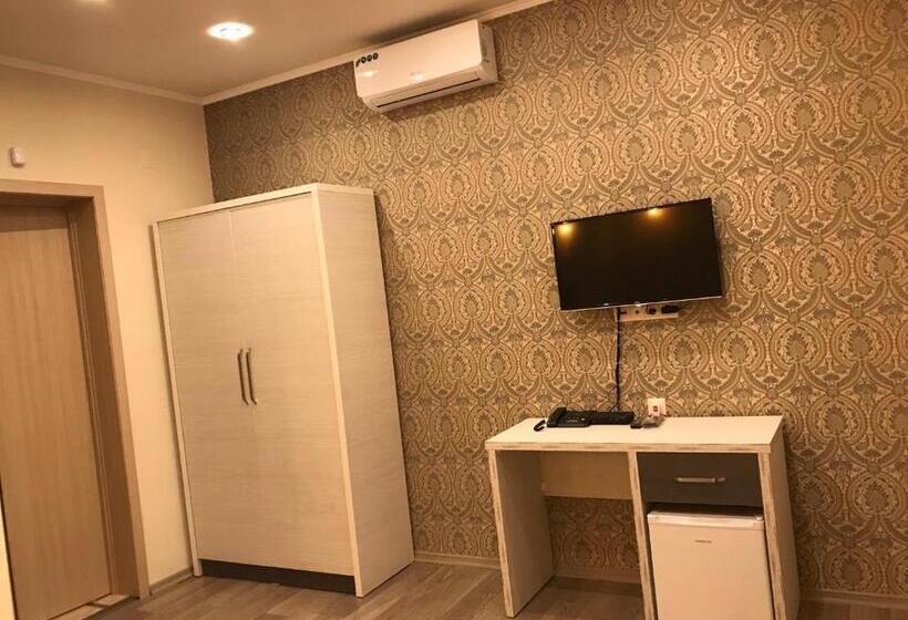 Standard Triple Room with Terrace, Mariana