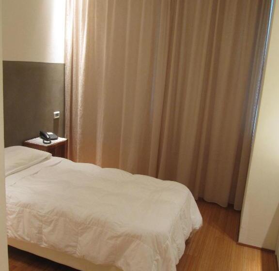 اتاق اکونومی یک تخته, Country House La Radice