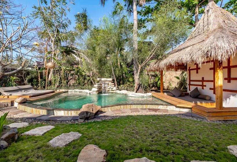 ویلای یک اتاق خوابه با استخر شنا, Kuno Villas