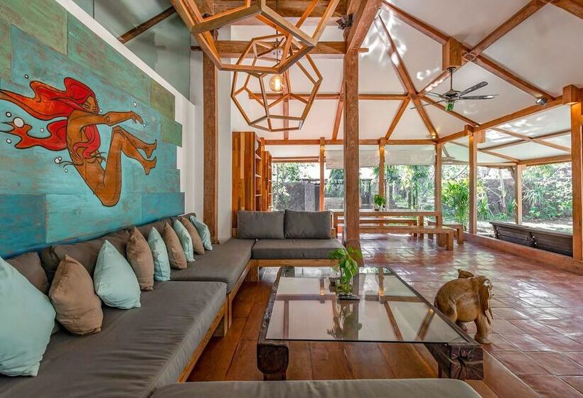 ویلای 3 خوابه با استخر, Kuno Villas