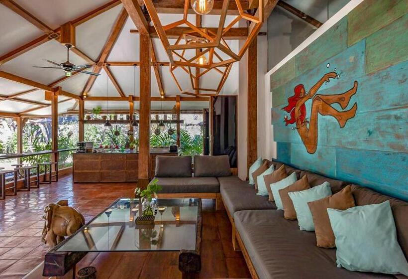 ویلای 3 خوابه با استخر, Kuno Villas