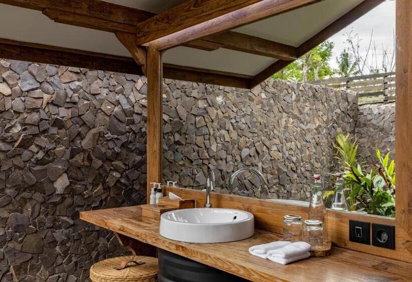 ویلای یک اتاق خوابه با استخر شنا, Kuno Villas