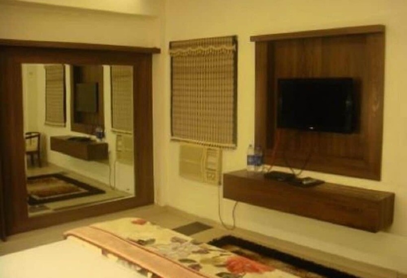 اتاق لوکس, Mohan Continental