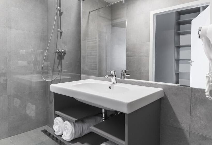 Номер Стандарт Вид на Озеро, Notera Hotel Spa