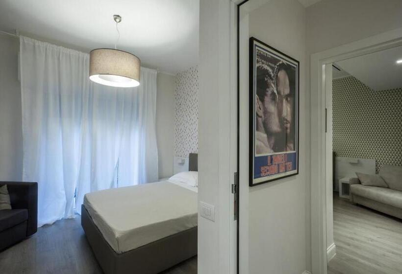 اتاق استاندارد سه نفره, Domus Roma
