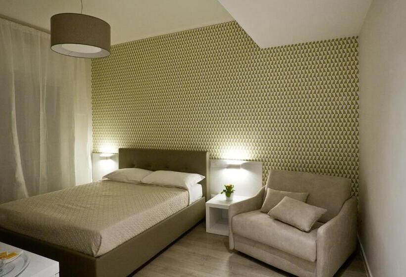 اتاق استاندارد سه نفره, Domus Roma