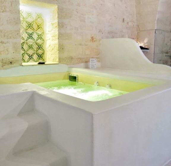 سوئیت با وان آب گرم, Masseria Parco Della Grava