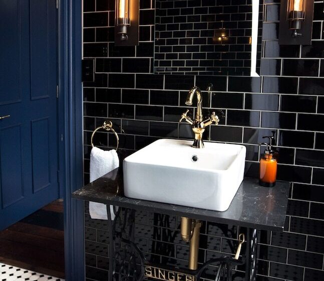 Студия Стандарт, The Royal Hotel Featherston   Boutique