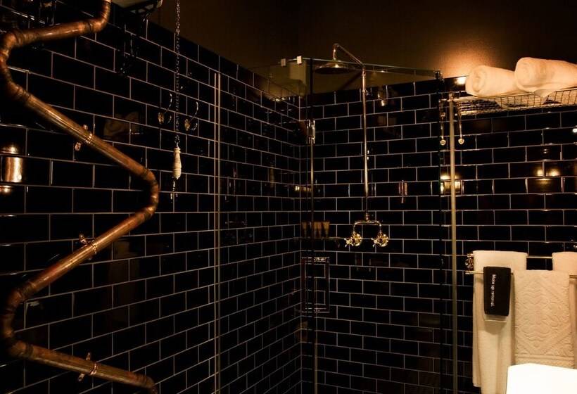 Студия Стандарт, The Royal Hotel Featherston   Boutique