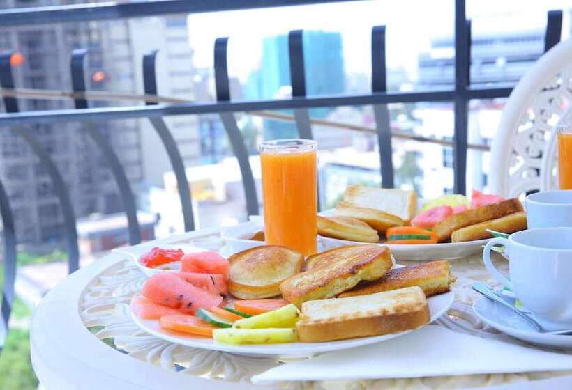 اتاق خانوادگی پایه, Impress