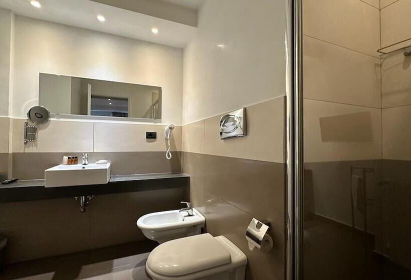 اتاق استاندارد چهار تخته, Ottomood B&b And Apartments