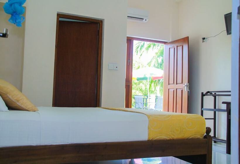 اتاق استاندارد, Araliya Blue Beach View