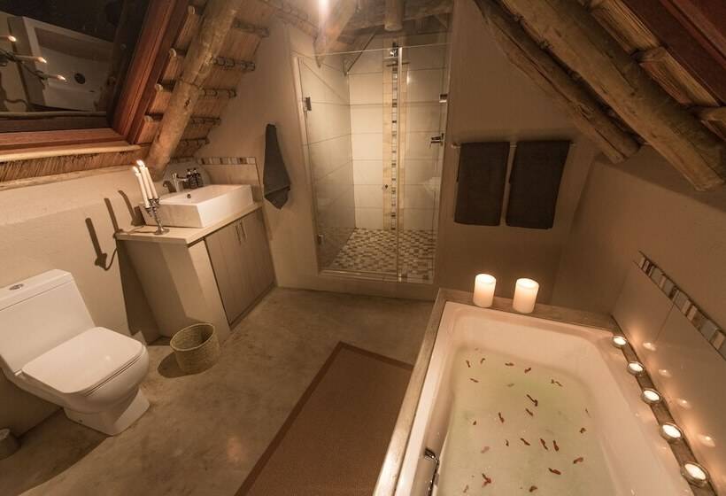 Люкс Повышенной Комфортности, Ekhaya Bush Villa