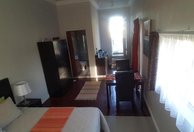 اتاق استاندارد, Beachway Guesthouse