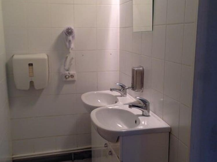 共用房间的床, Red Star Hostel