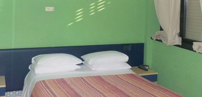 Quarto Triplo Estandar, Ristorante Euromotel Bari