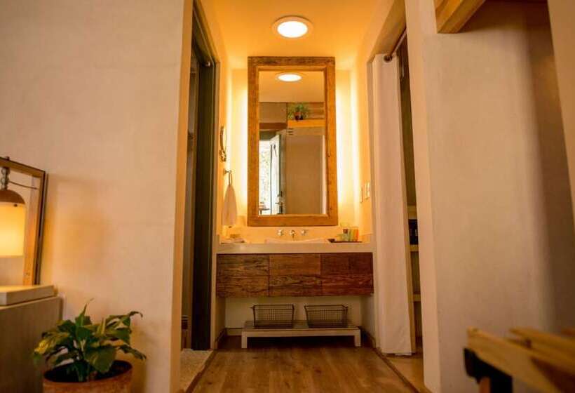 Suite Deluxe, Casa Lum