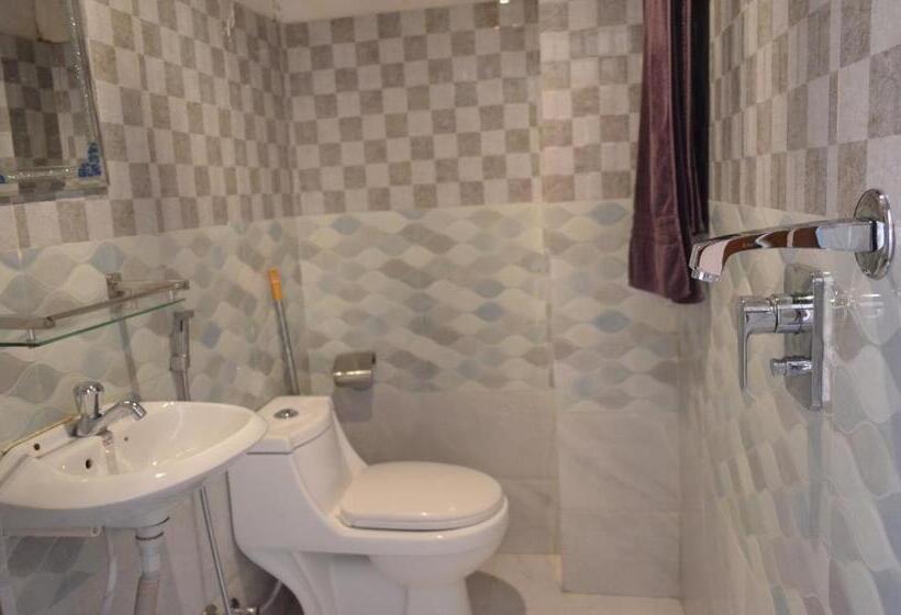 اتاق استاندارد با سرویس بهداشتی مشترک, Newa Home
