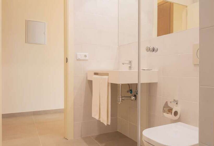 标准三人间, La Mina Hostal Boutique