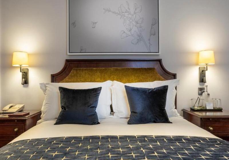 غرفة قياسية, Sloane Place