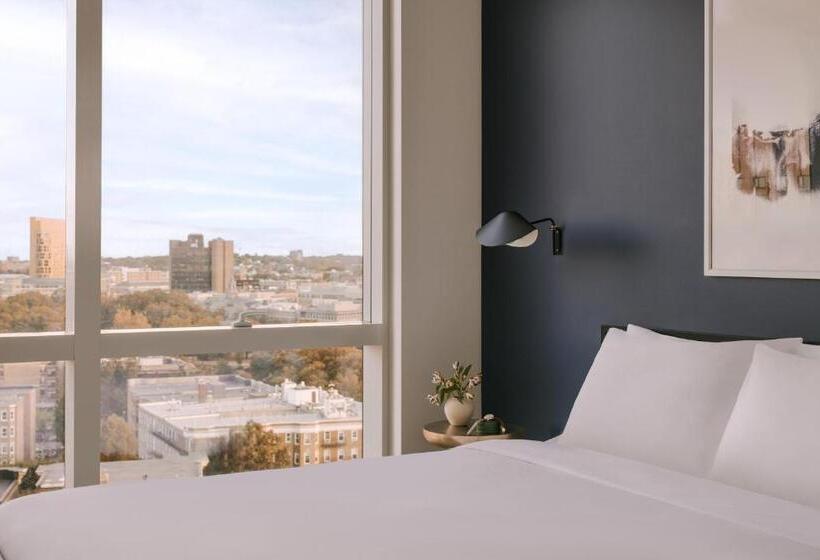 דירת שלושה חדרים, Sonder At Pierce Boston