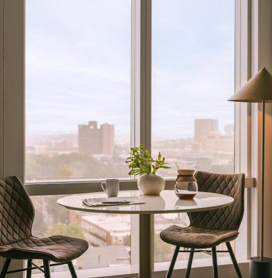 חדר סטודיו סטנדרד, Sonder At Pierce Boston