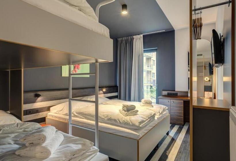 اتاق استاندارد چهار تخته, Meininger Hotel Bruxelles Gare Du Midi