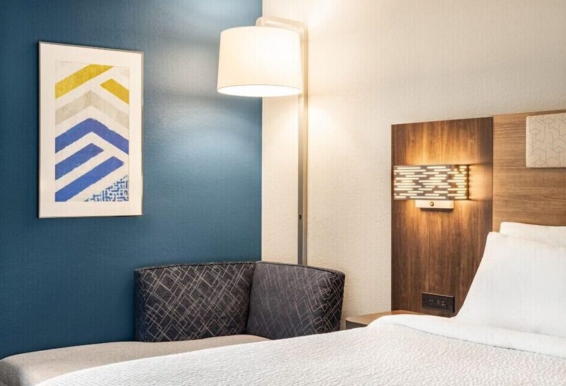 اتاق استاندارد با 2 تخت دوبل, Holiday Inn Express   Bowling Green, An Ihg