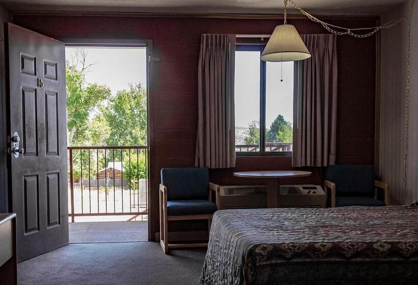 חדר סטנדרט, Prospector Inn
